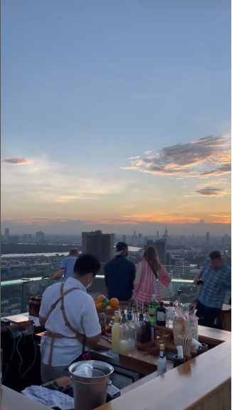 Tichuka Rooftop Bar