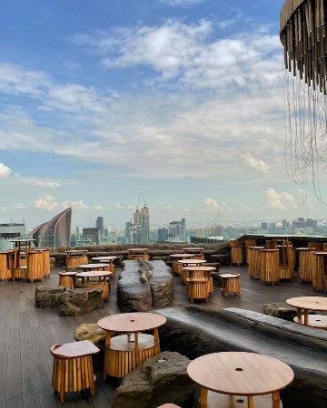 Tichuka Rooftop Bar