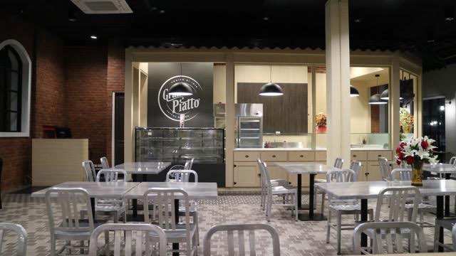 Venice di iris bkk cafe area