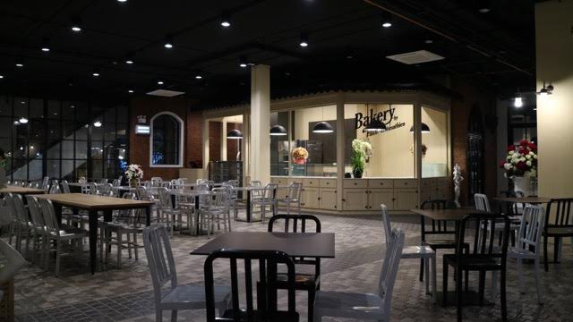 Venice di iris bkk cafe area
