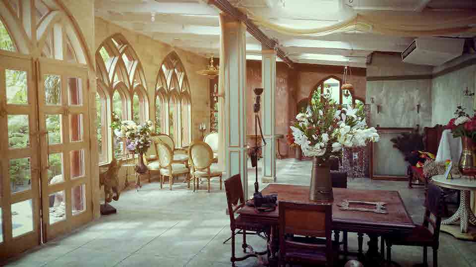 The Grand Carpe Diem Studio