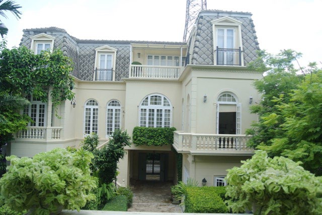 France House - vipa