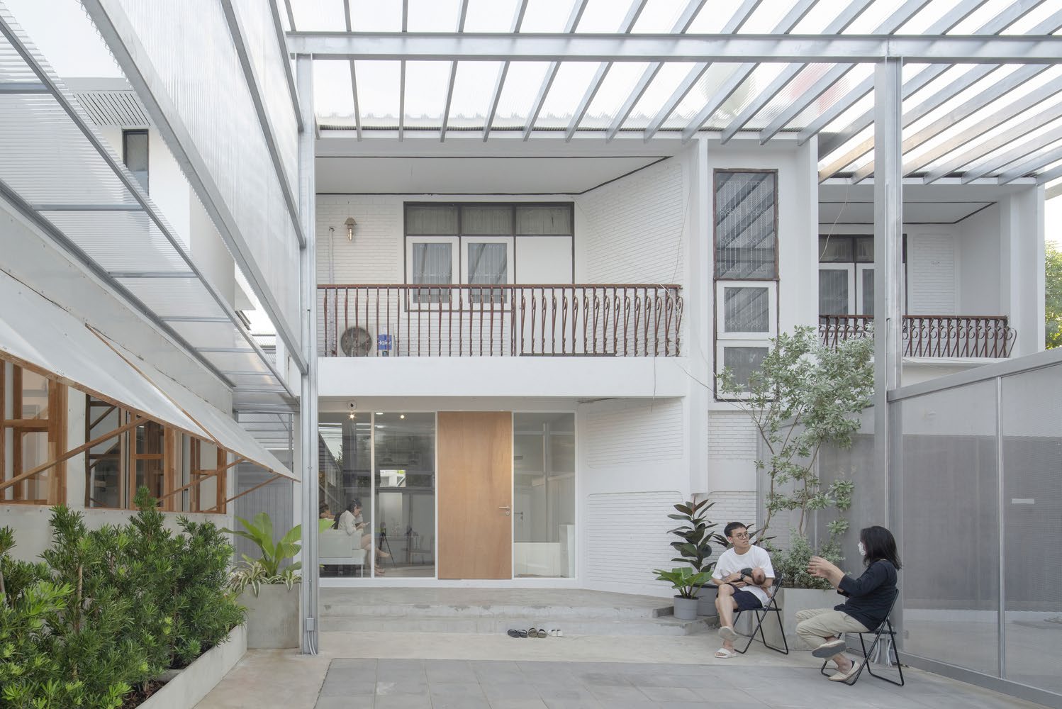 House Nak-Niwat Renovation  OPH Architects