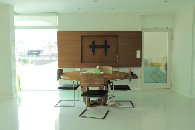 Noodle - Location Kitchen & M House L