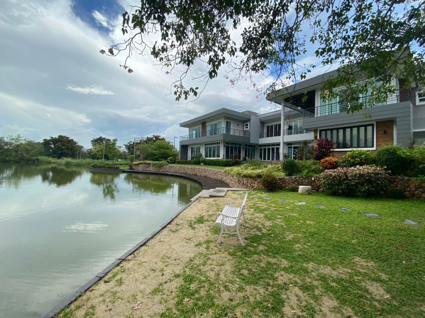 Parichat House