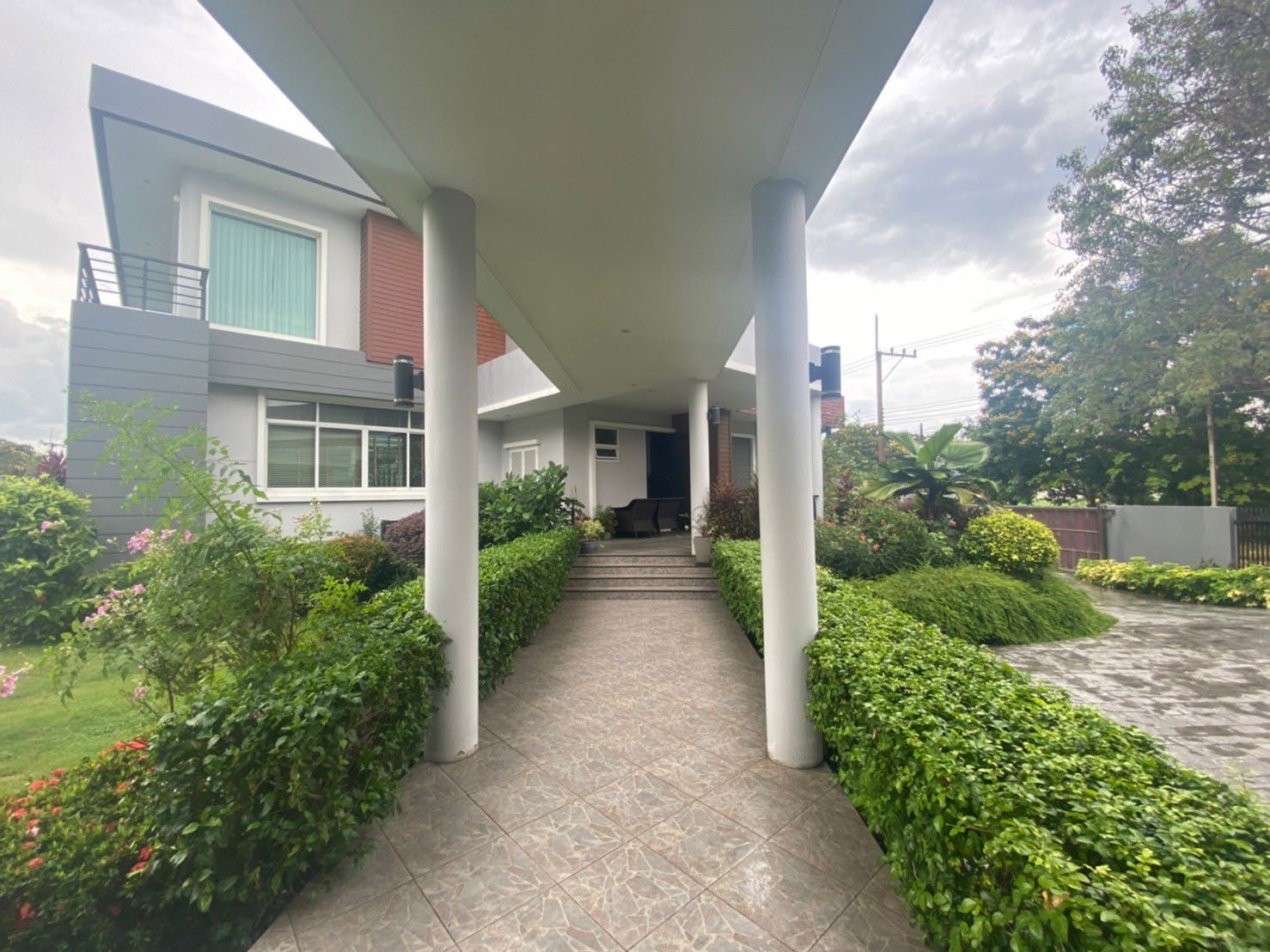 Parichat House