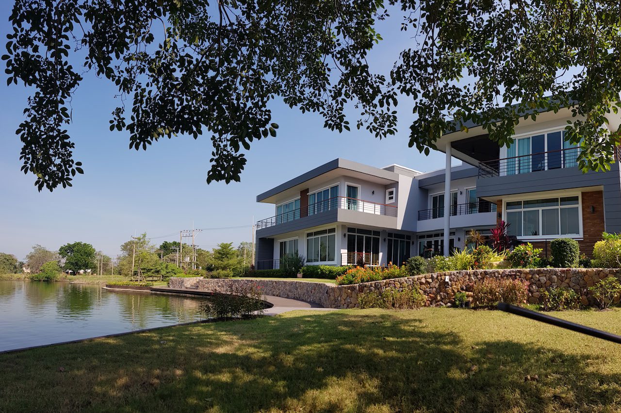 Parichat House