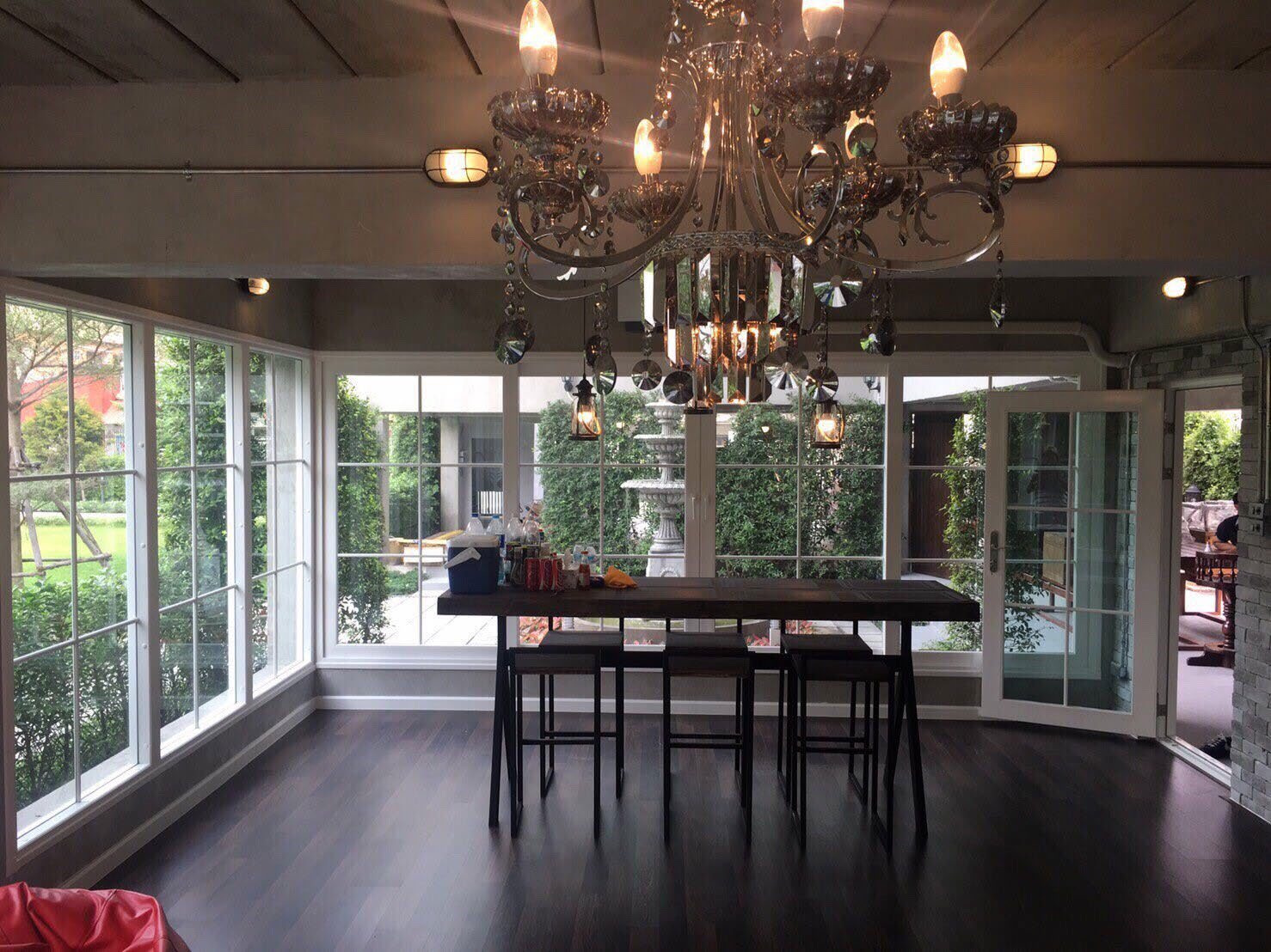 PLOY HOUSE