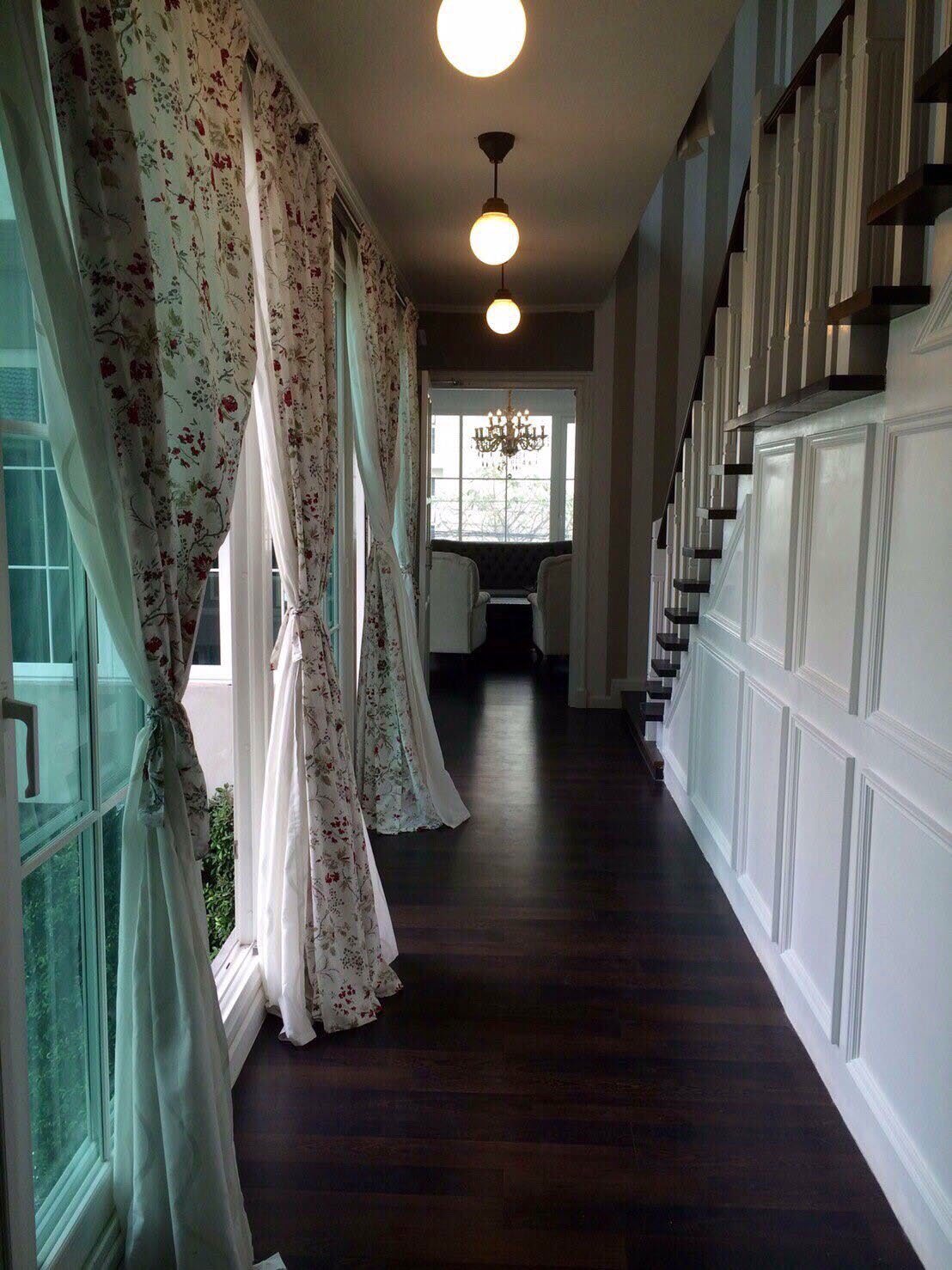PLOY HOUSE