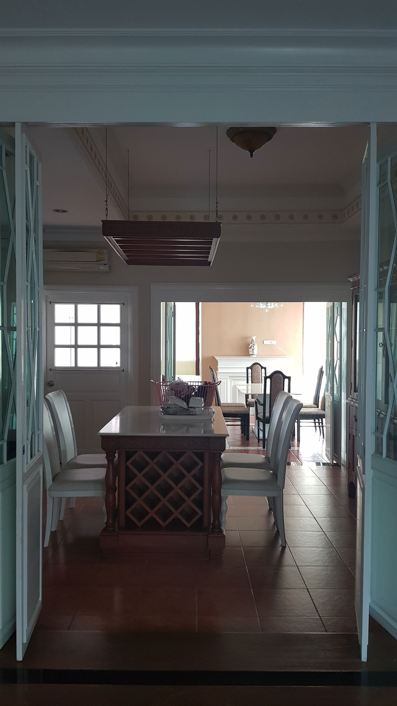 Pre ville 2884 House villa