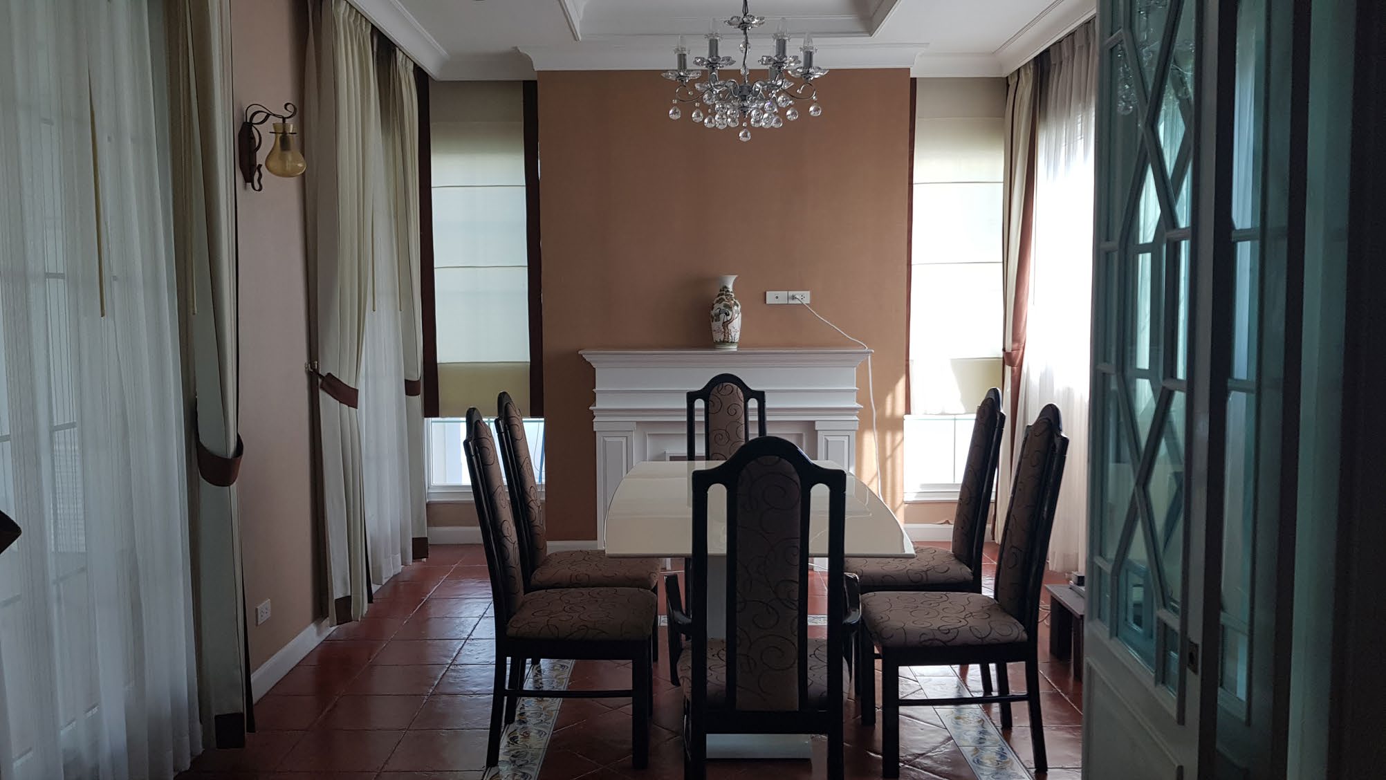 Pre ville 2884 House villa