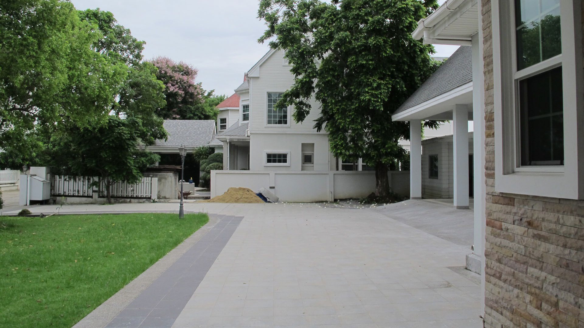Pre ville2882 House Villa