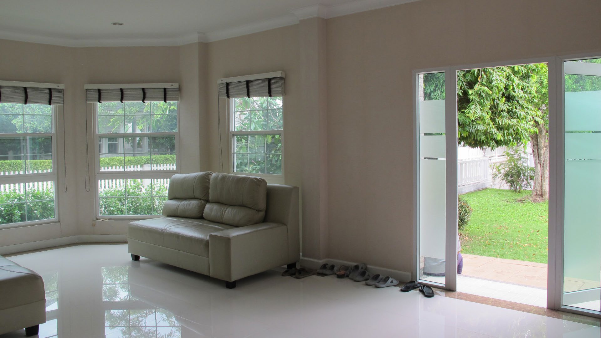 Pre ville2882 House Villa
