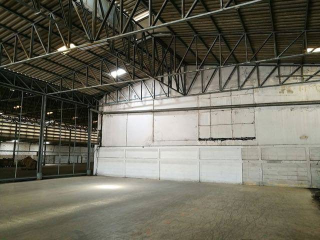 Thep Warehouse Ngamwongwan