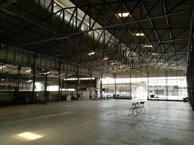 Thep Warehouse Ngamwongwan