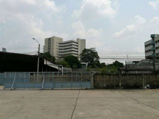 Thep Warehouse Ngamwongwan
