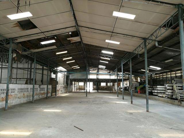 Thep Warehouse Ngamwongwan