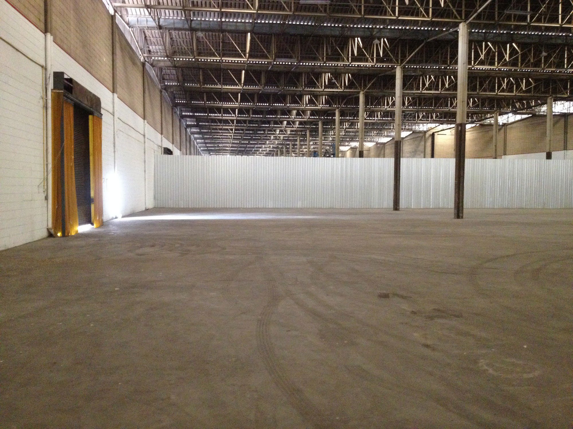 Tonburi Warehouse