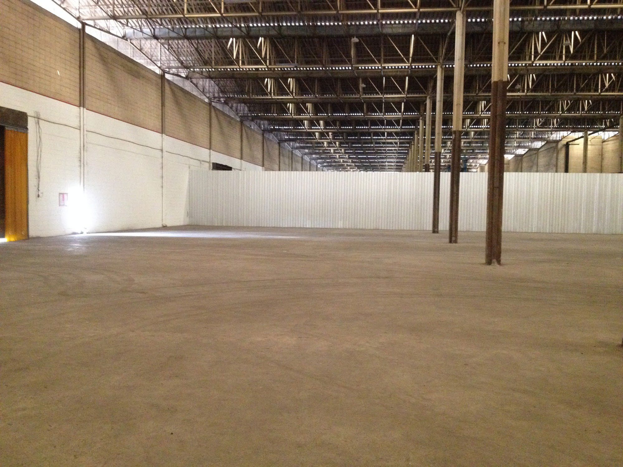 Tonburi Warehouse