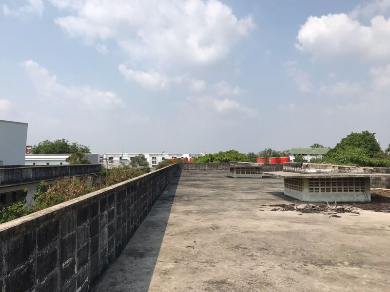 Udomsuk Warehouse