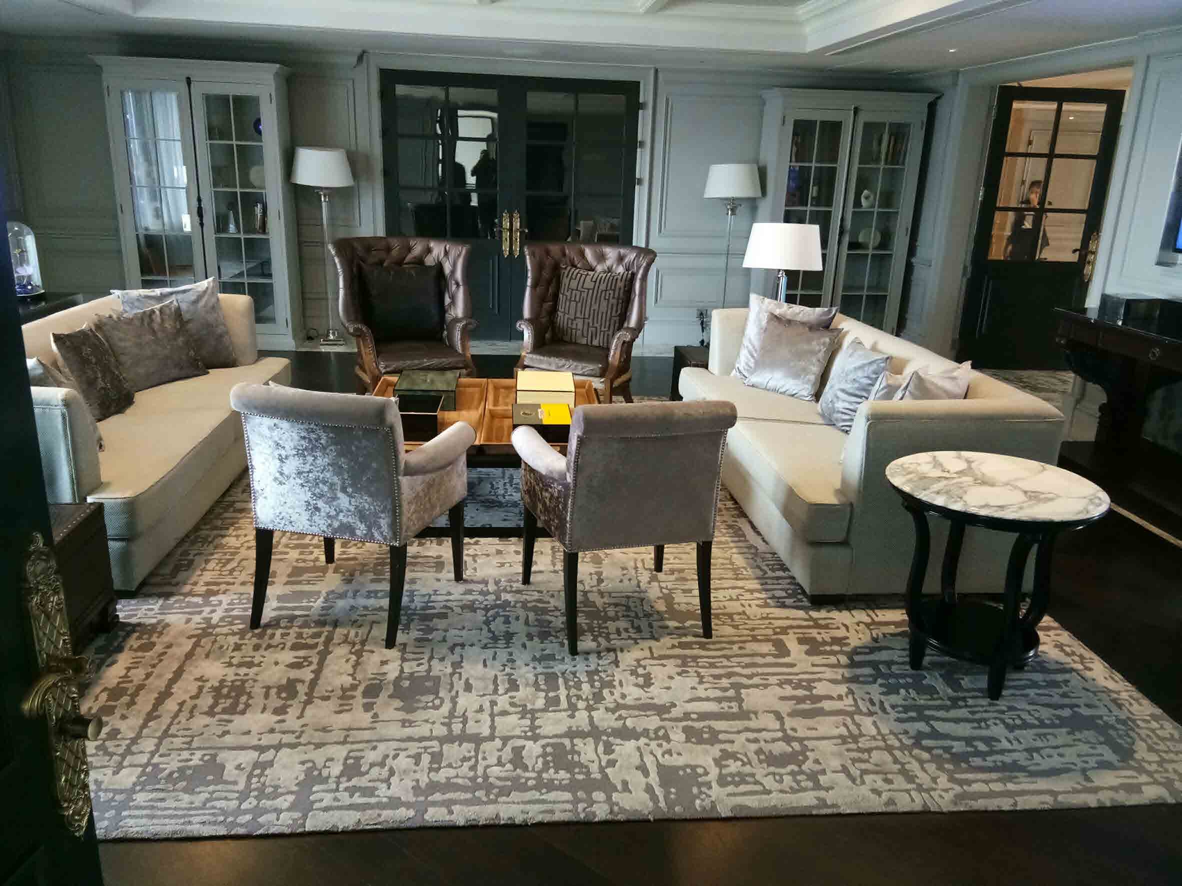 Meeting & Con Room