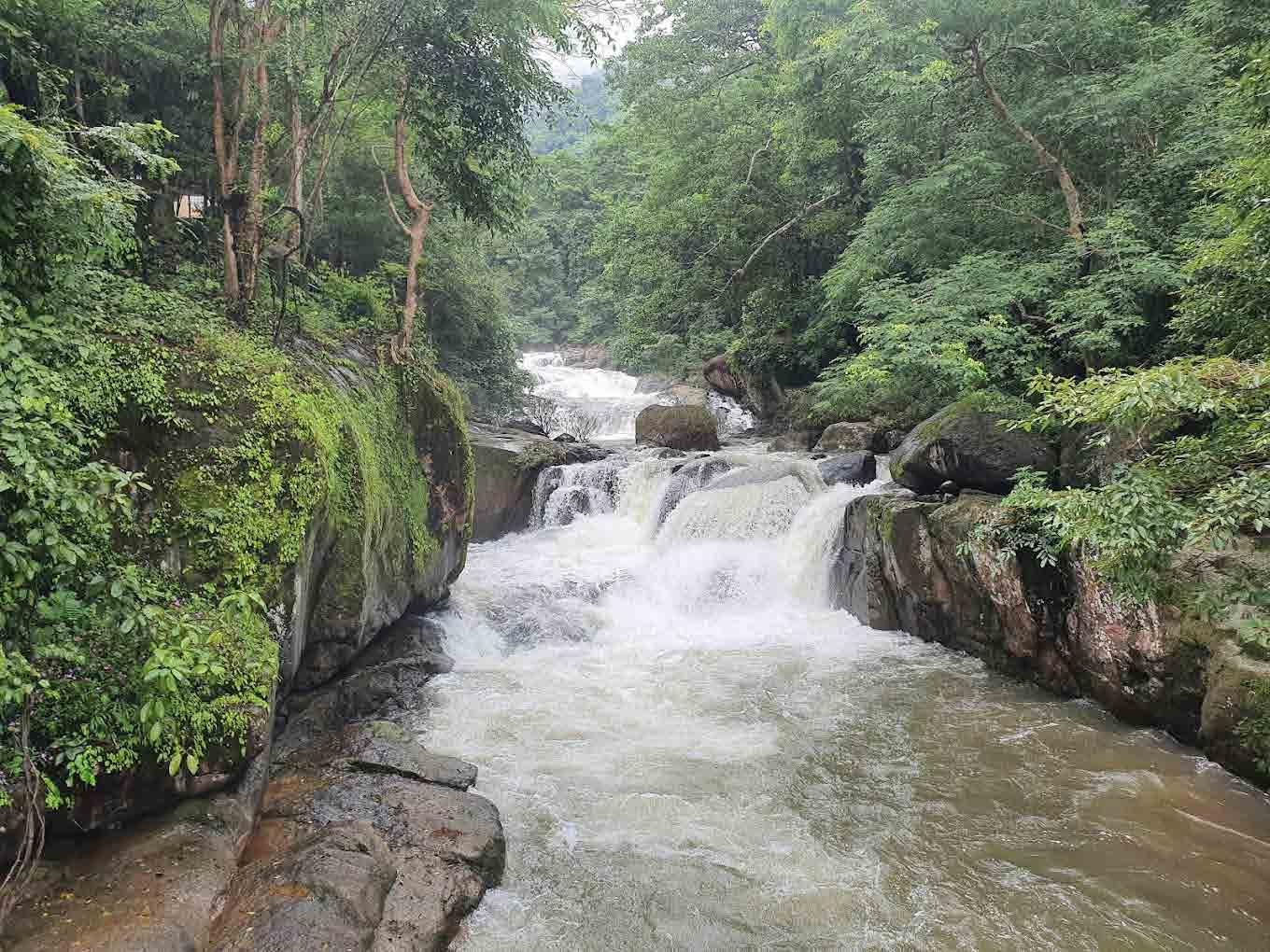 Sarika Waterfall Nakhonyok
