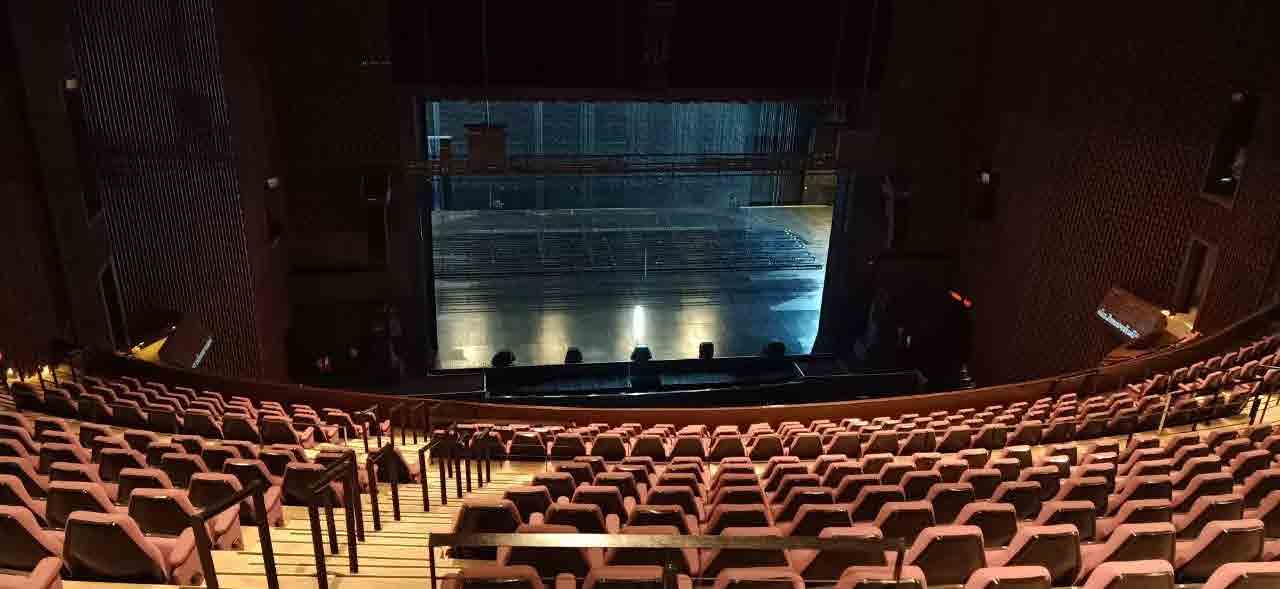 Muangthai Rachadalai Theater BKK