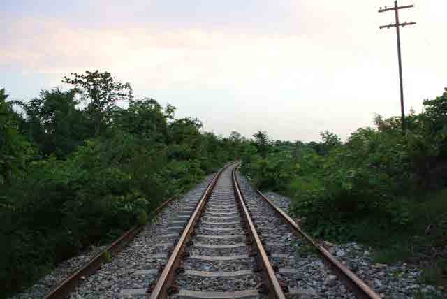 RAIL DEFILE  KAOPOON
