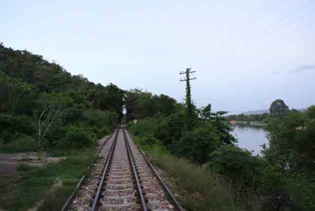 RAIL DEFILE  KAOPOON