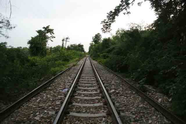 RAIL DEFILE  KAOPOON