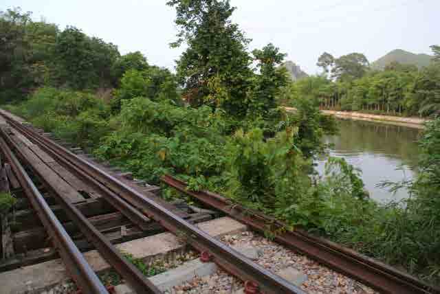 RAIL DEFILE  KAOPOON