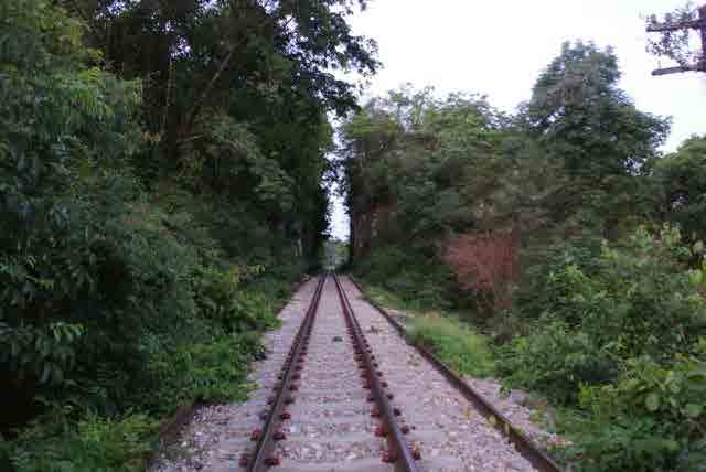 RAIL DEFILE  KAOPOON
