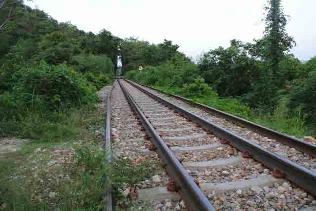 RAIL DEFILE  KAOPOON
