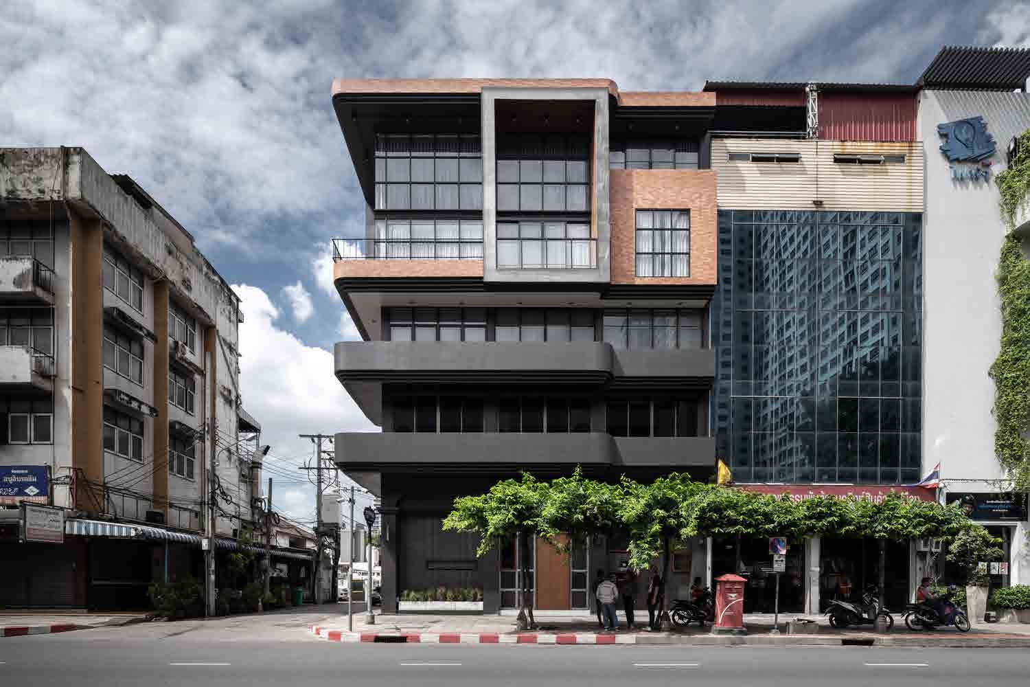 Mo Residence 80’