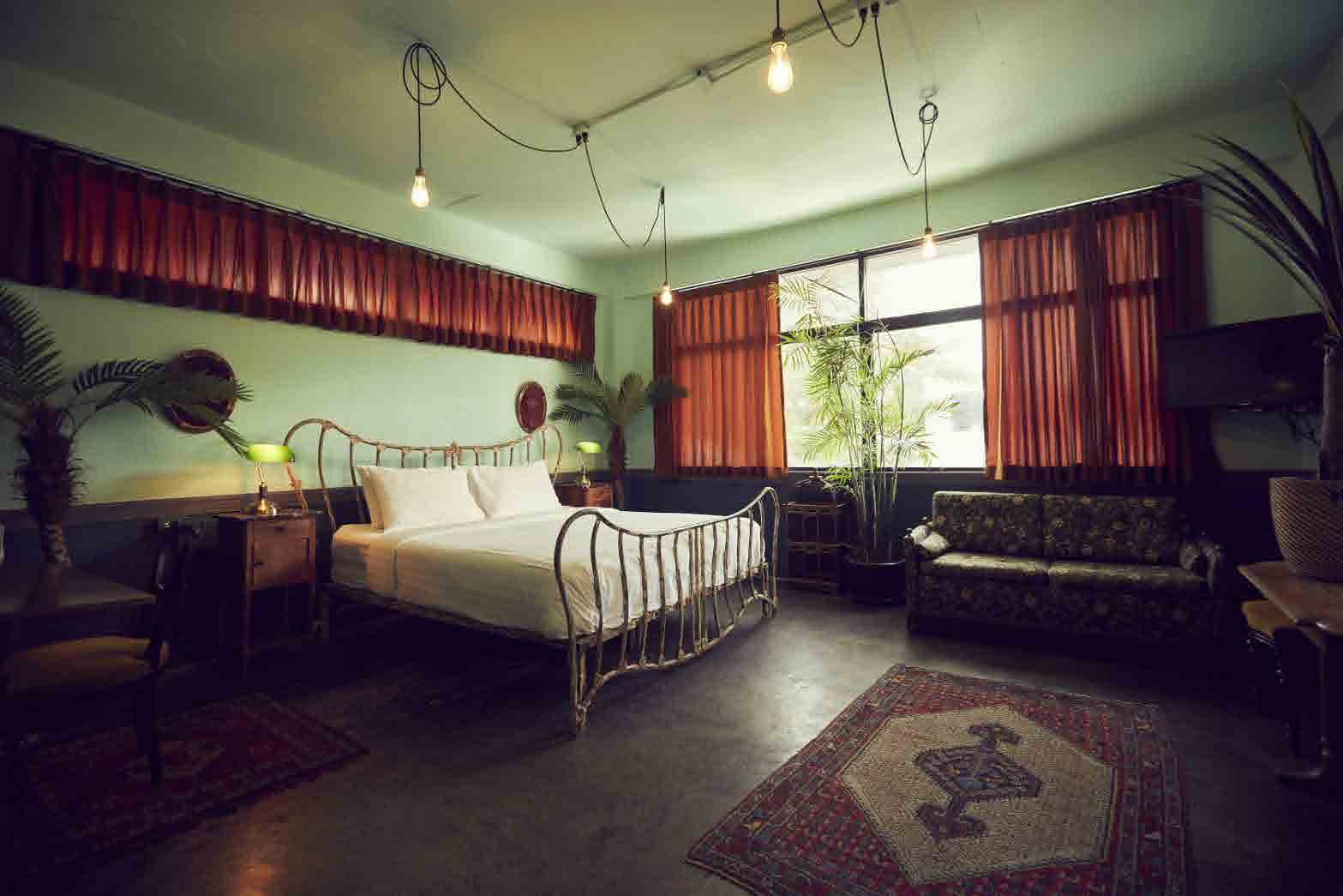 Mustang Nero Hotel