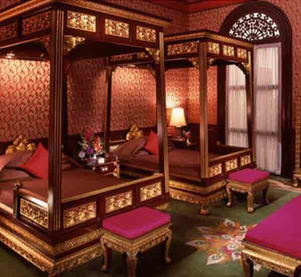 Oriental suit