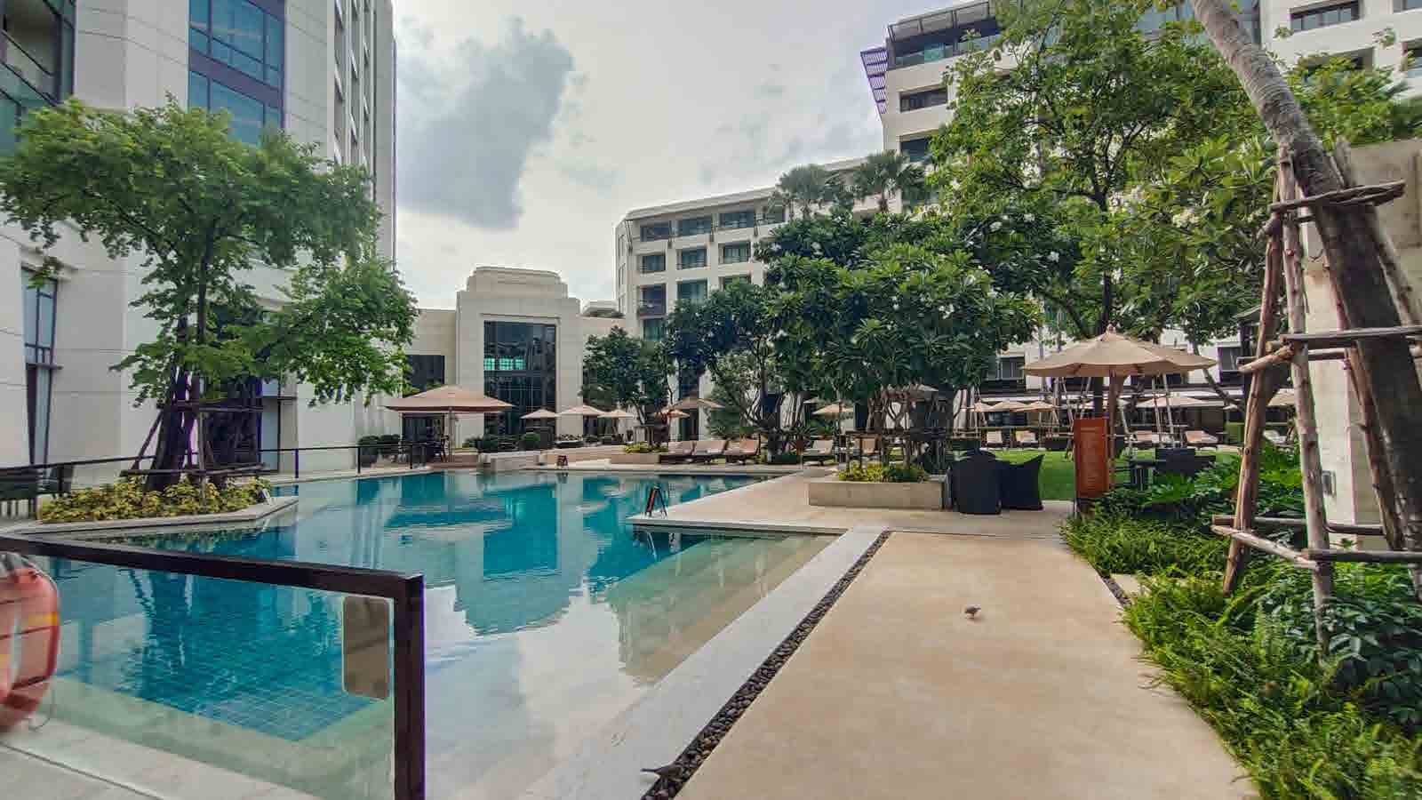Siam Kempinski Pool Area