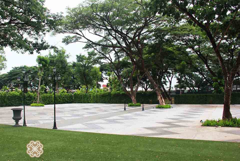 Noeud d_Amour Saraburi