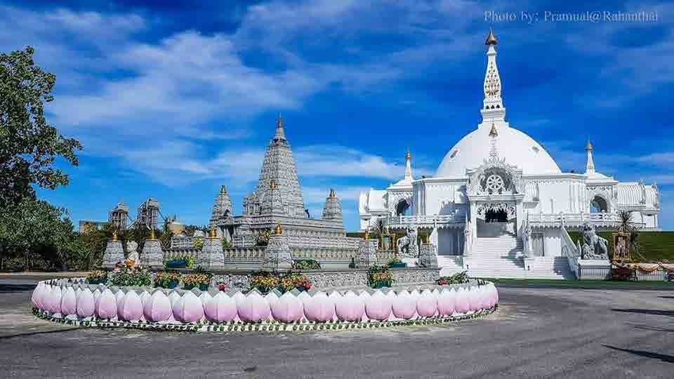 Wat Bueng Latthiwan