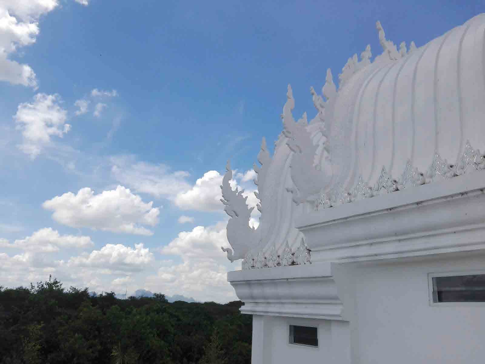 Wat Bueng Latthiwan
