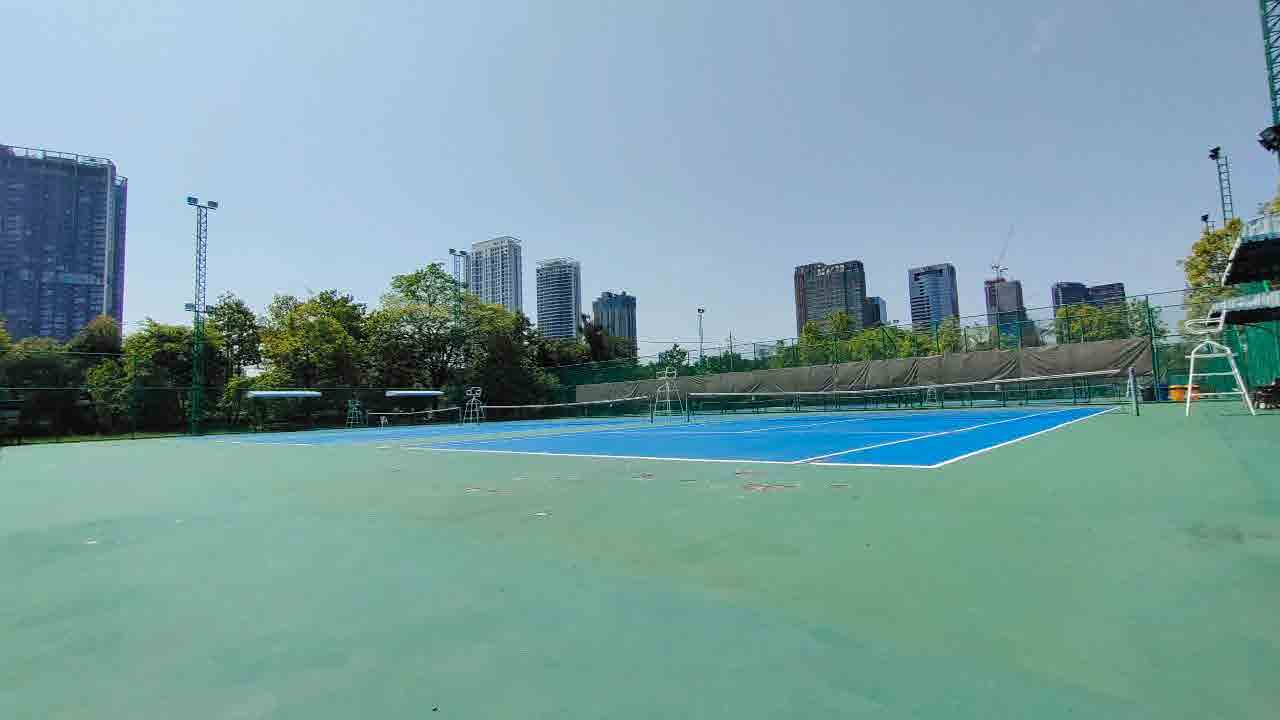 Rot Fai Park Basket Ball Court