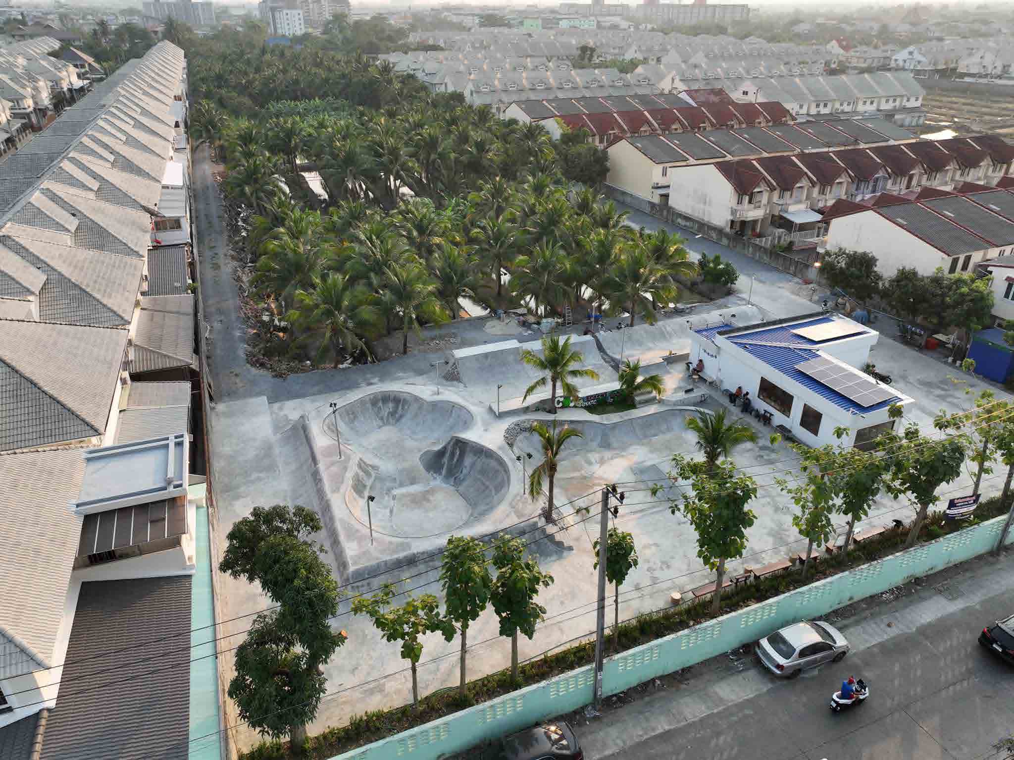 Coco Farm Cafe & Skate Park