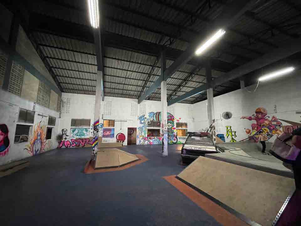 SW13 SKATE GARAGE BKK