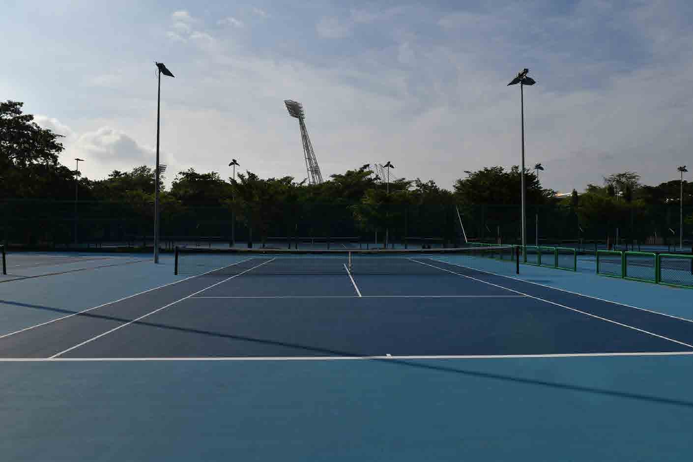 OUTDOOR TANNIS COURT
