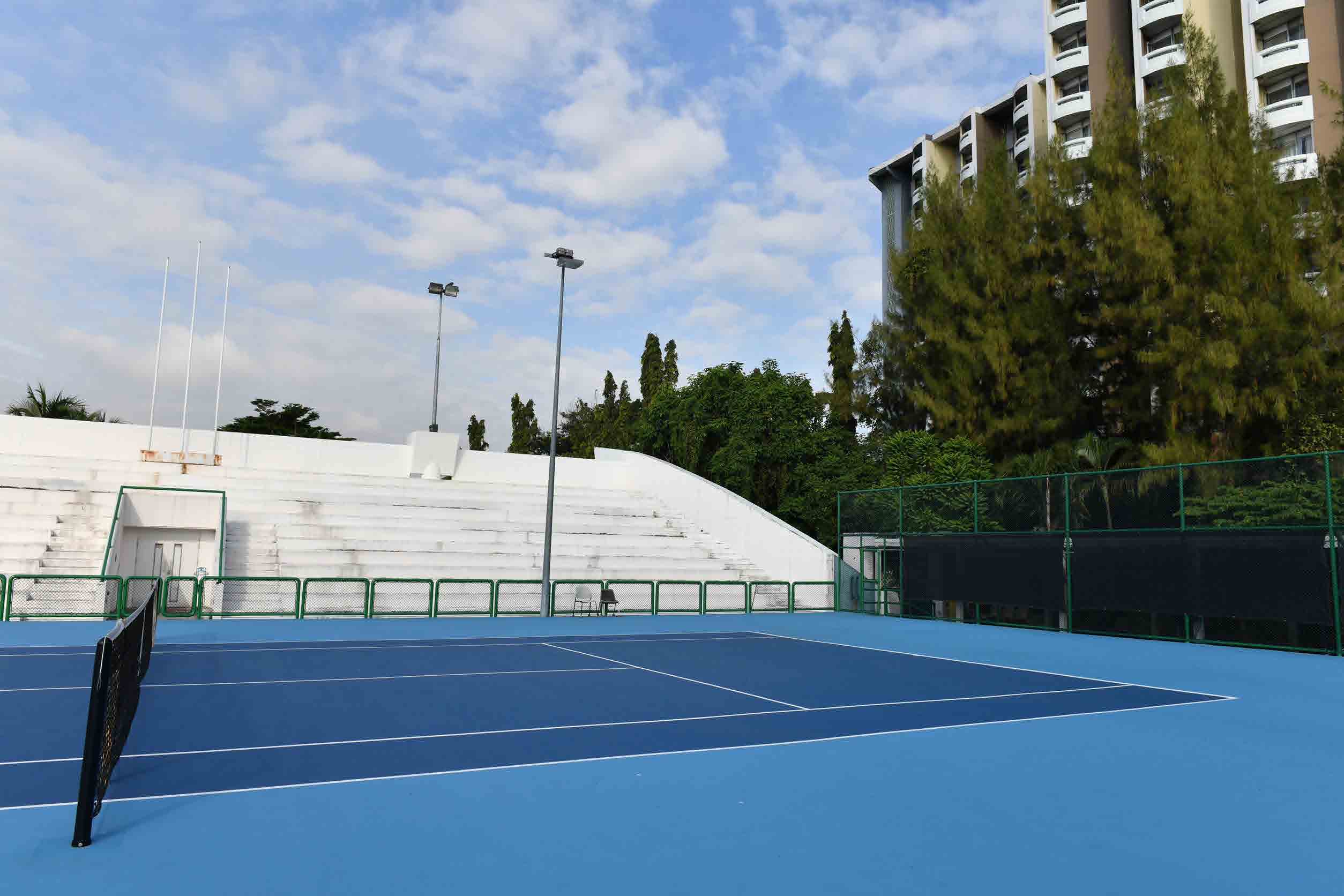 OUTDOOR TANNIS COURT