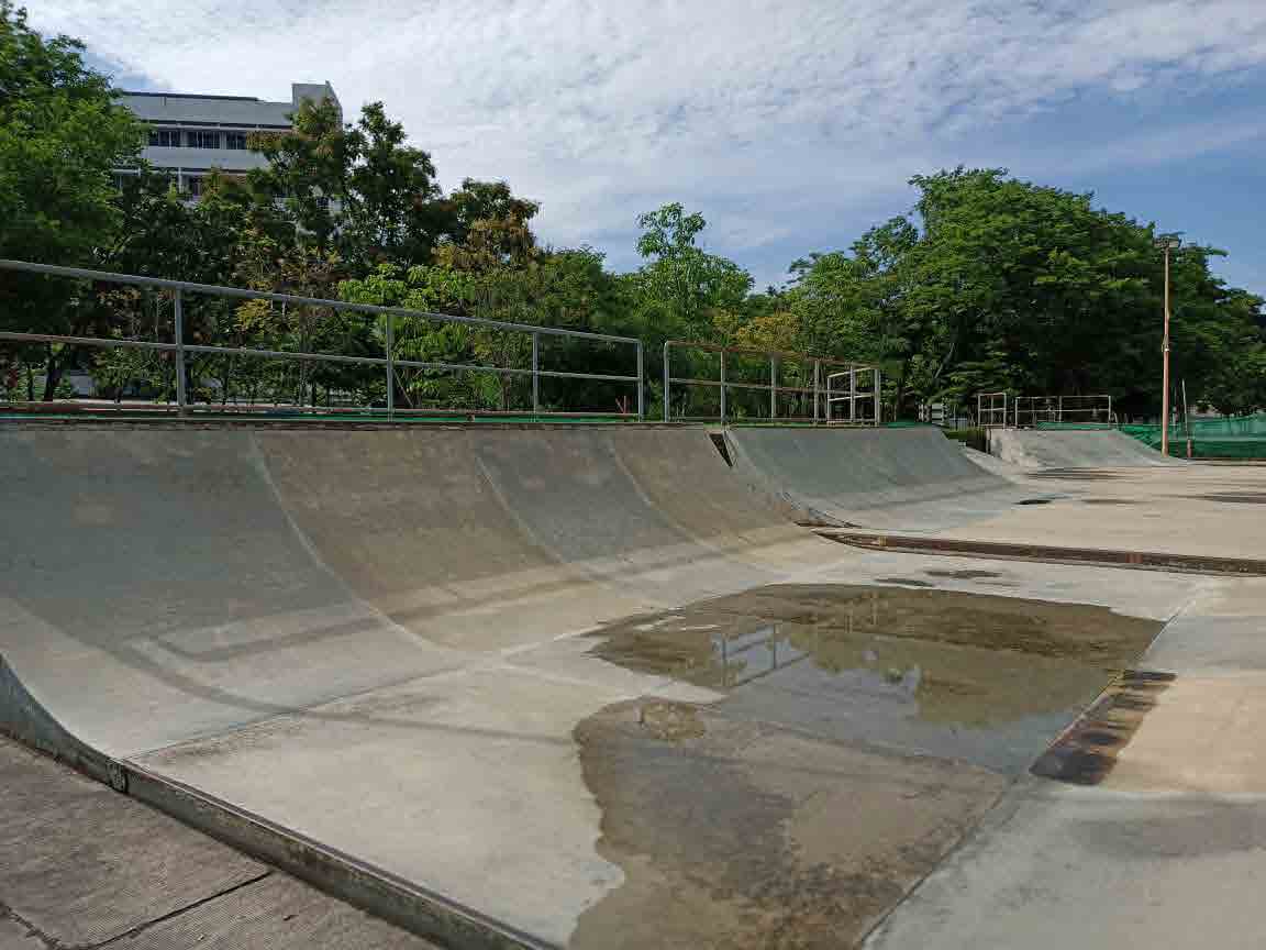 SKATE PARK