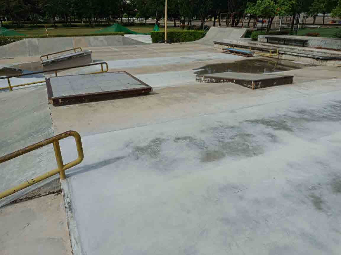 SKATE PARK