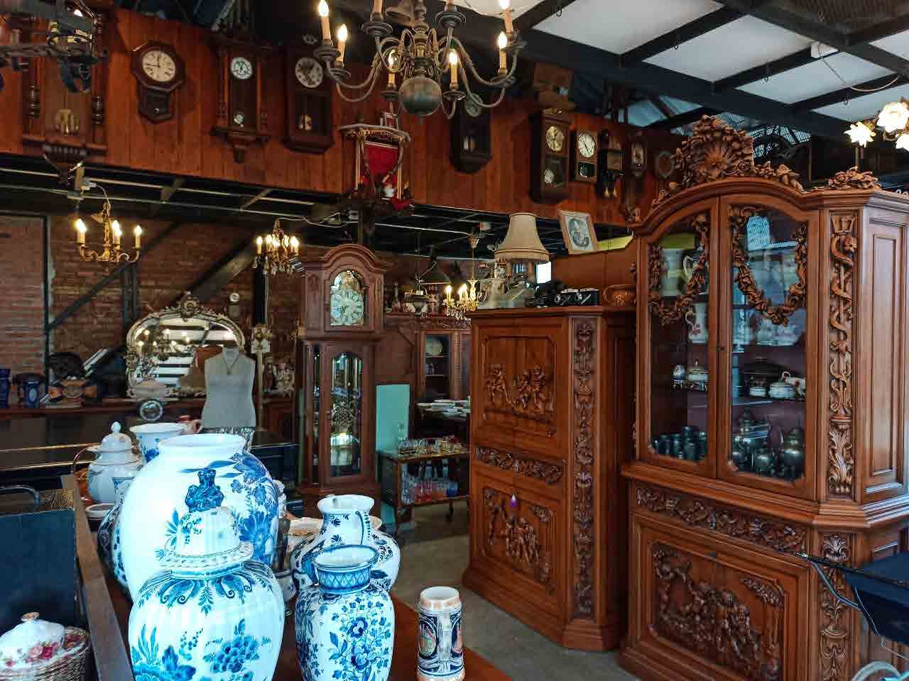P A Antiques Shop @ Train Market