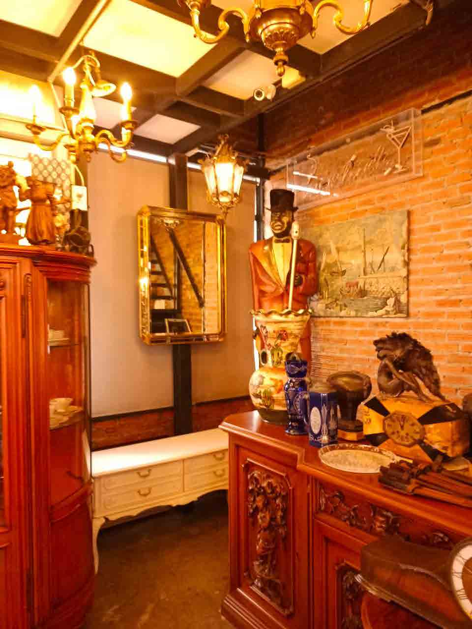 P A Antiques Shop @ Train Market