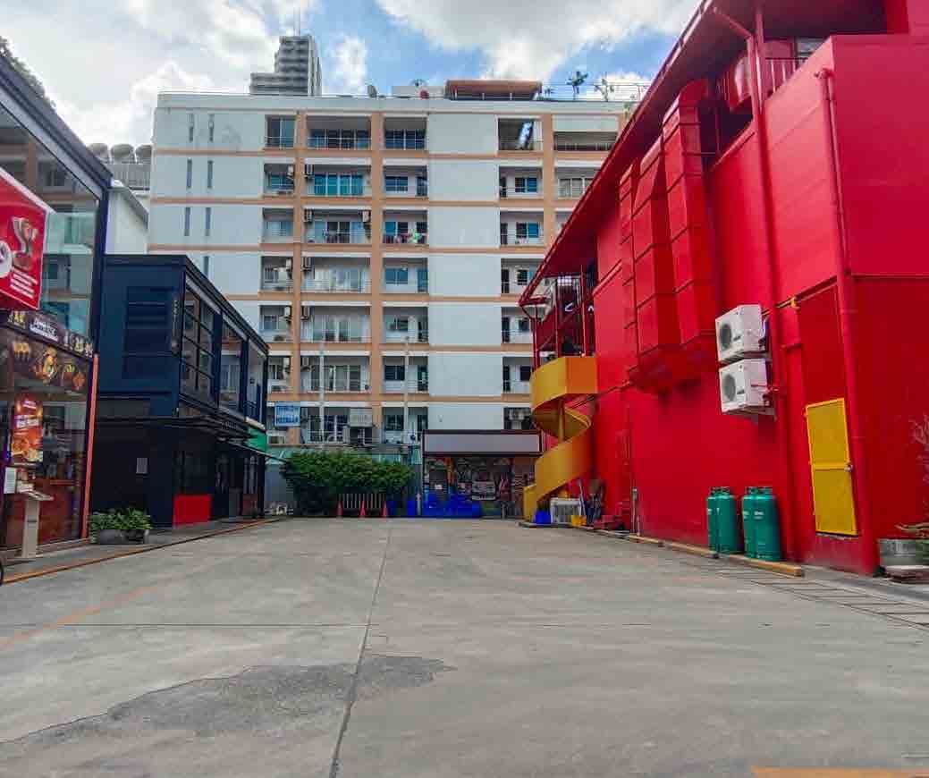 Soi 11 Street